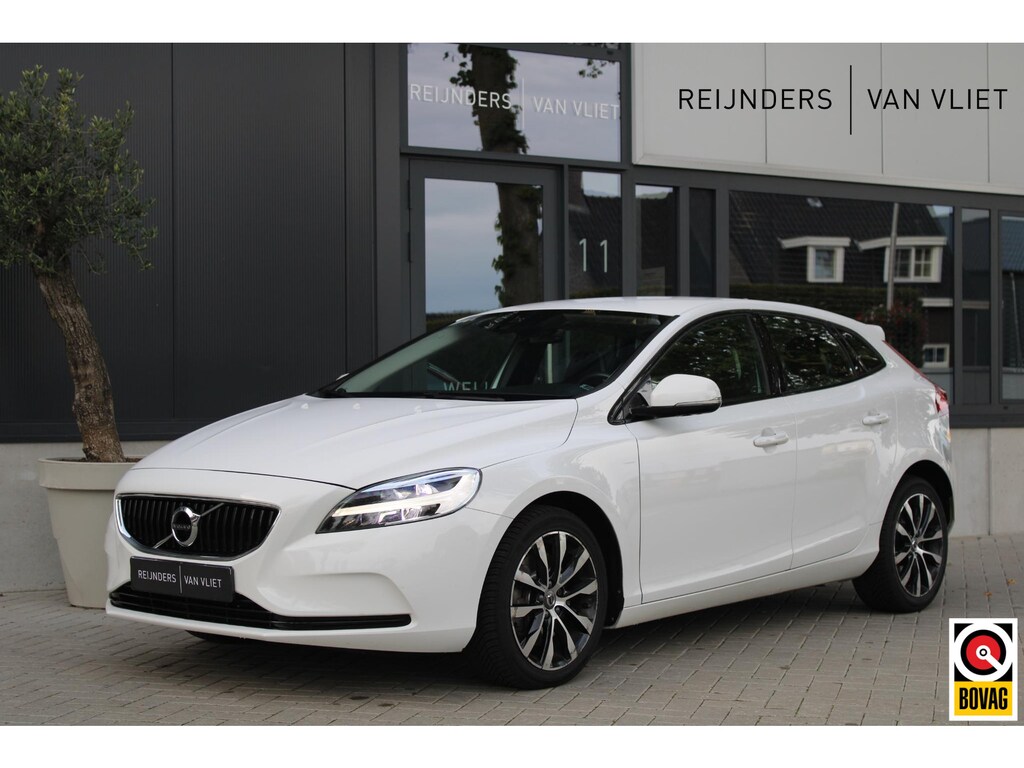 Volvo V40 1.5 T3 Dynamic Edition | Led Koplampen | Sensus Nav. | PDC Achter | Verwarmb. Stoelen |
