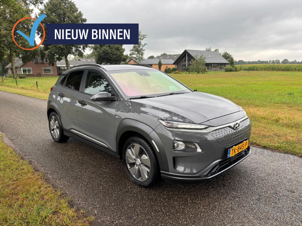 Hyundai Kona Electric EV Premium 64 kWh | SOH 94% |Camera | ACC | Stoel- & Stuurverwarming |