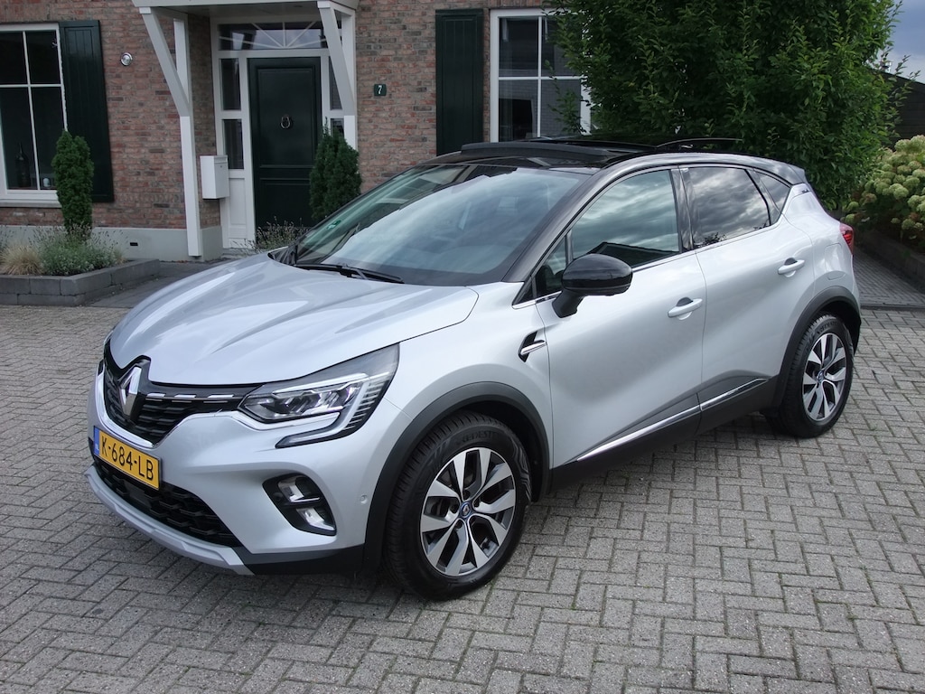 Renault Captur 1.6 E-Tech Plug-in Hybrid 160 Intens , 360 Camera, Led , Carplay , Keyless go , trekhaak enz. Schuifdak
