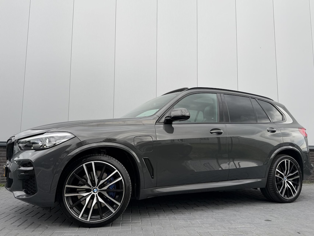 BMW X5 xDrive45e High Executive M-Sport|PANO|HK