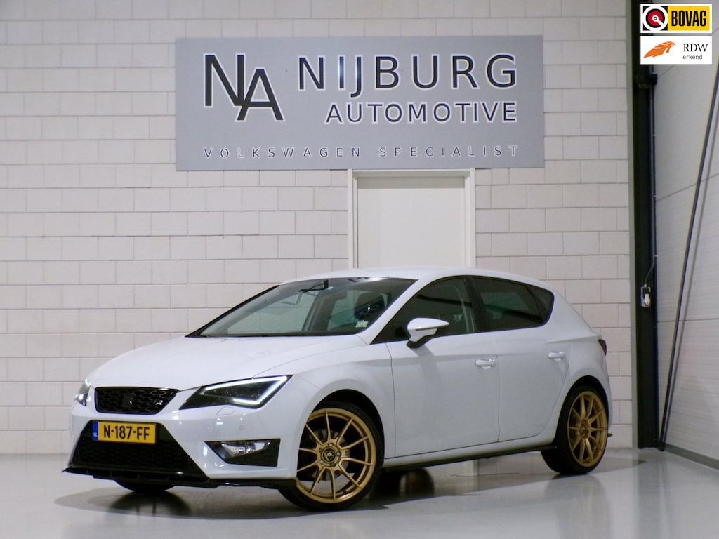 SEAT Leon 1.4 TSI FR Maxton Apple-carplay / Android-Auto Stoelverwarming 19"Velgen Seat-Sound Drive-Mode Parkeersensoren Garantie