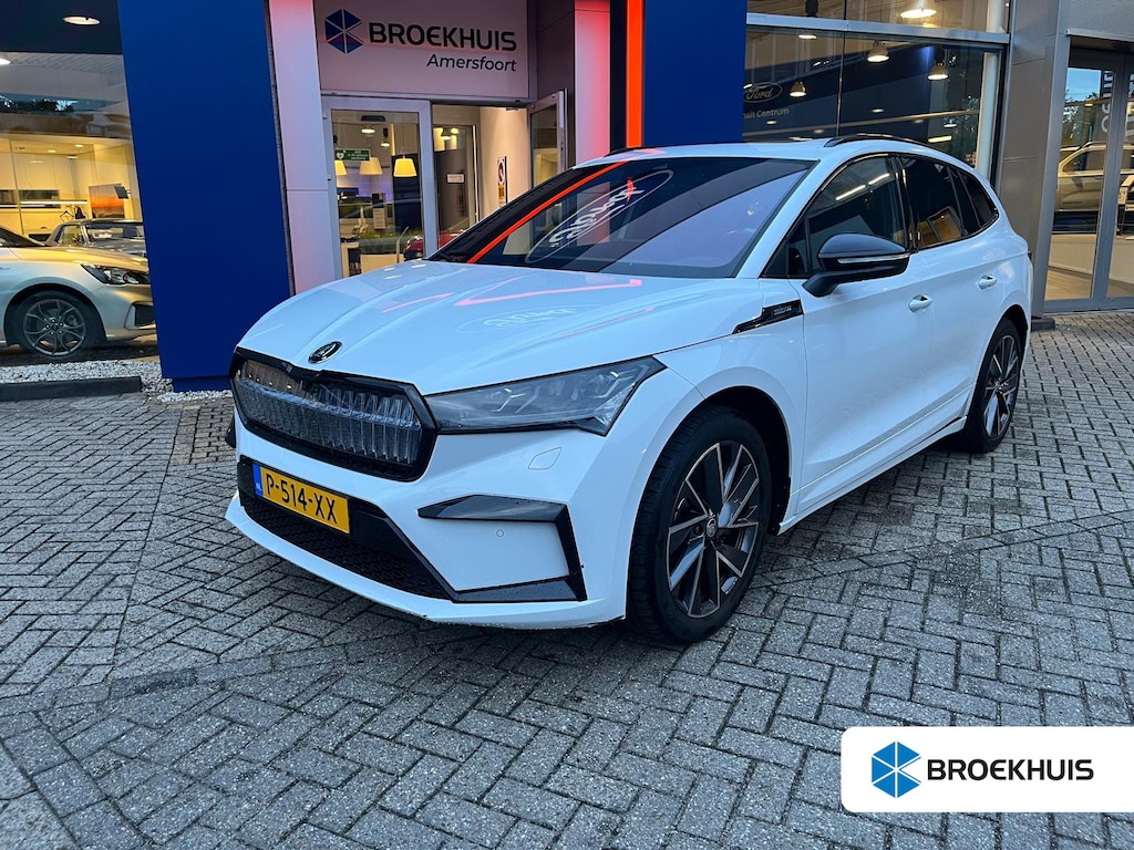 Skoda Enyaq iV 80 Sportline | Apple Carplay/Android Auto | Stuur- Stoelverwarming | Parkeersensoren | 20''L.M. | Cruise Control | Sfeerverlichting | Leder/Alcantara Bekleding | Apple Carplay/Android Auto|telefoonintegratie premium | DAB ontvanger | Electronic climate controle