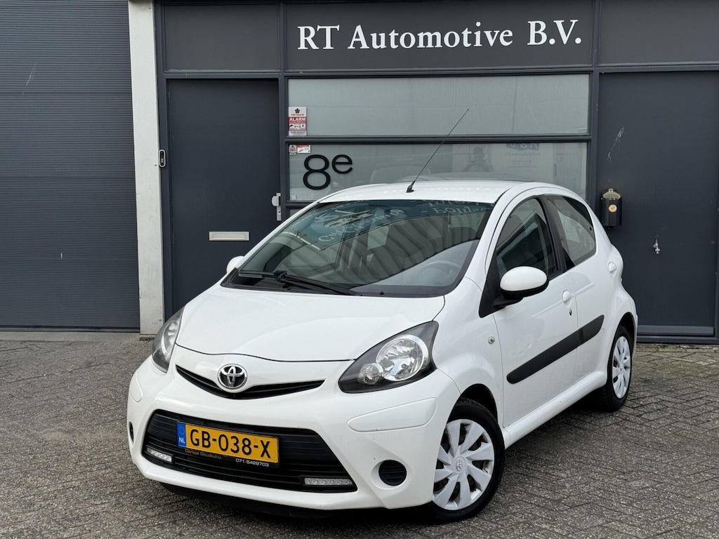 Toyota Aygo 1.0 VVT-i Comfort Facelift / Airco 5drs