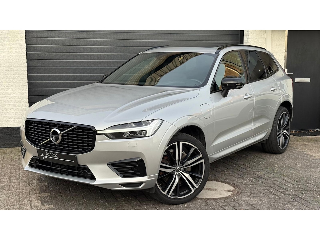 Volvo XC60 2.0 T6 Plug-in hybrid AWD R-Design | 360° | HK | ACC | Pilot | Memory | CarPlay | Trekhaak | BTW |