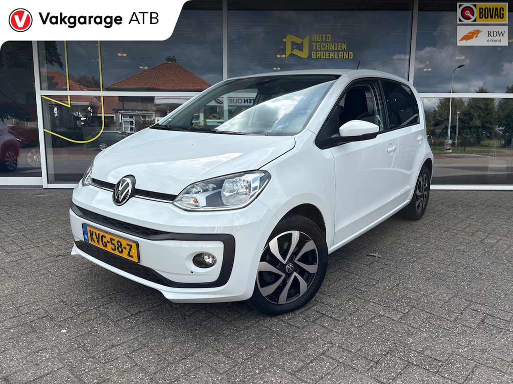 Volkswagen Up! High-Up! | Achteruitrij Camera | PDC | Cruise | Stoelverwarming |