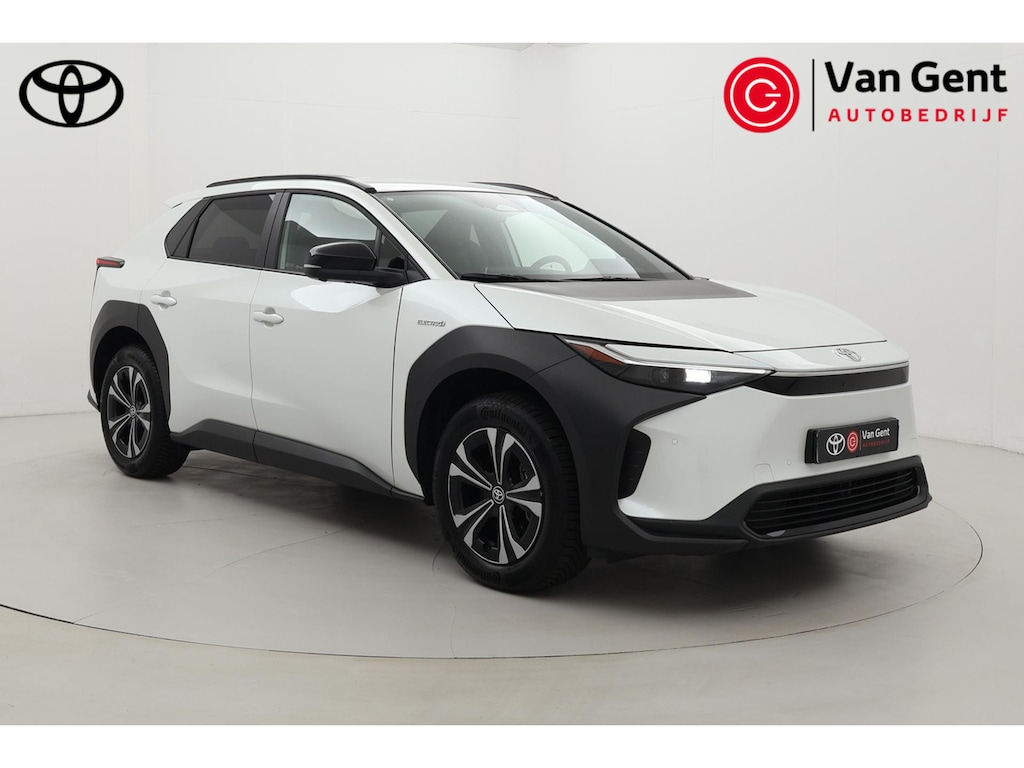 Toyota BZ4X Dynamic 71 kWh 3-fase | 16% Bijtelling | Warmtepomp | Dodehoek detectie | Apple Carplay / Android Auto | 360 camera | Stoel-/stuurverwarming | Verwarmbare voorruit | Adaptive Cruise | Keyless | 18 inch