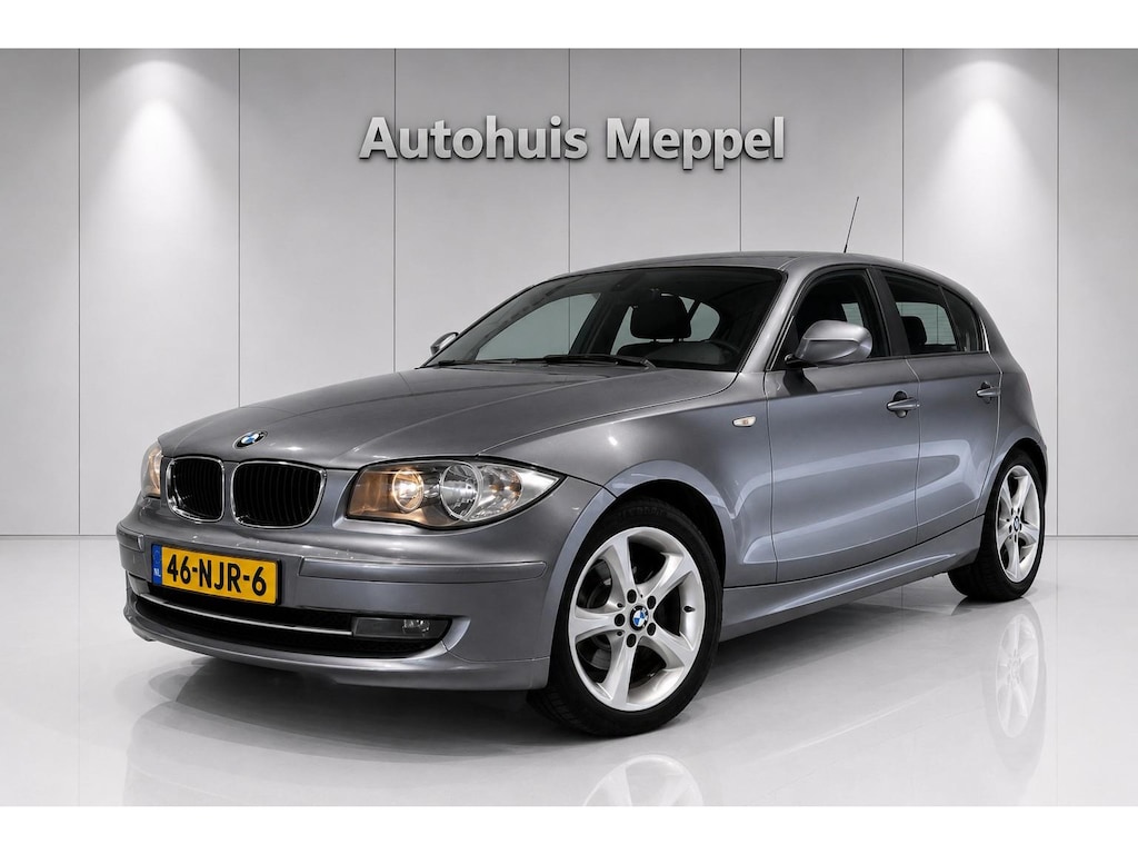 BMW 1-Serie 118i Cruise-Control*Trekhaak*Navi*Bluetooth*5-Deur * Distributie vervangen*