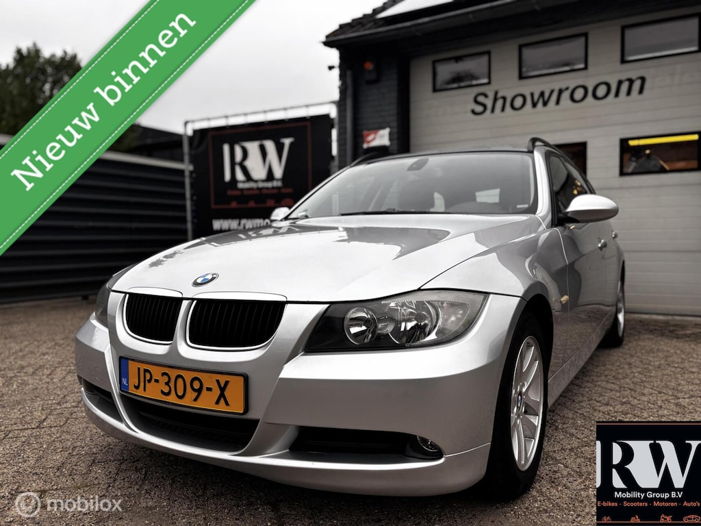 BMW 3-Serie Touring 320i *A/C*TREKHAAK*PDC*APK 06-2027*
