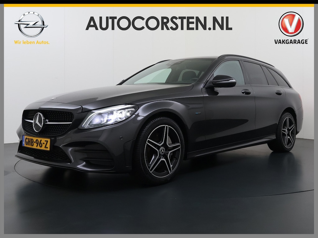 Mercedes-Benz C-klasse Estate 300De Diesel Hybride 306pk - 700Nm! AUT-9 AMG Limited Trekhaak Apple Carplay Android Auto Elek.Stoelen+Verwarmd Navi Ecc Camera Pdc SOH 97% Solution Business Elek.Achterklep Led Privacy Glas Lmv 18" Night-pakket 1800kg trekvermogen!