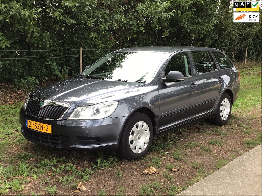 Skoda Octavia Combi 1.4 Comfort met trekhaak, airco en NAP