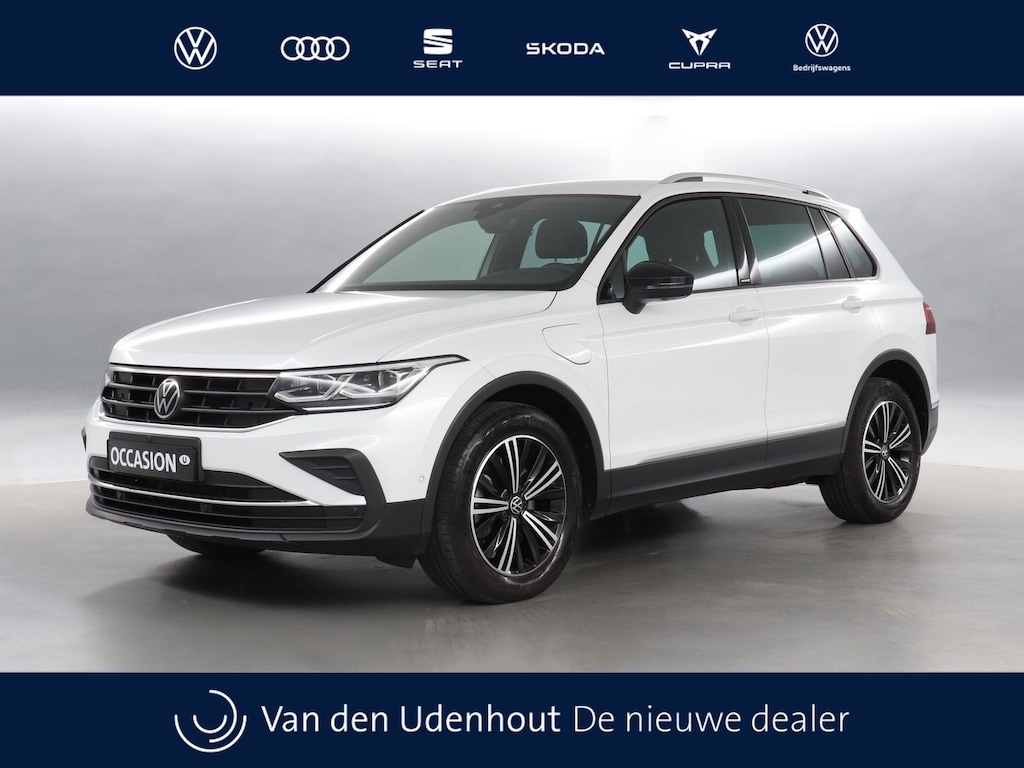 Volkswagen Tiguan 1.4 TSI eHybrid 245pk DSG Life / 94% SOH / Matrix LED / Navigatie Pro / 360 Camera / Trekhaak