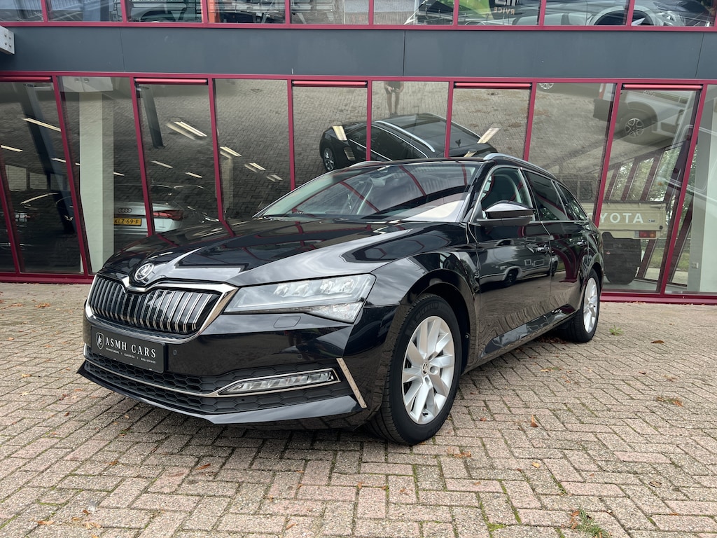 Skoda Superb Combi 1.4 TSI iV Business Edition Plus | Leder | Trekhaak | ACC | Pano | Stuur/Stoelverw. | Memory | Virtual | 360 Camera |