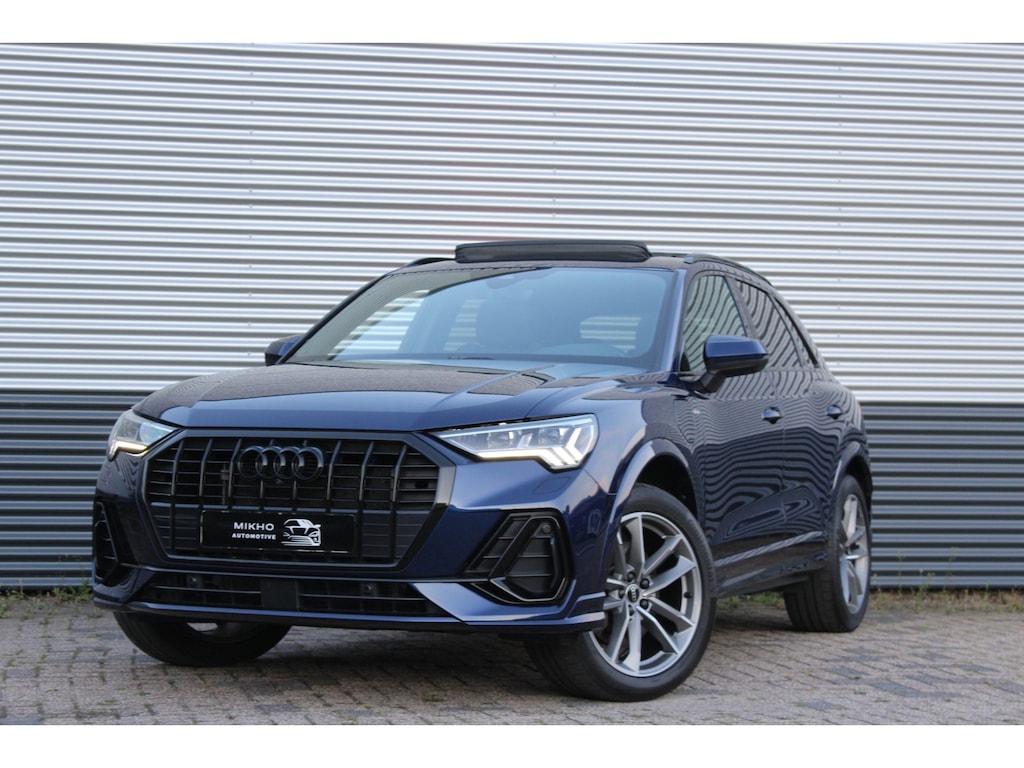 Audi Q3 45 TFSI e 3x S-Line | Panoramadak| 360 Camera | Sonos | Sfeerverlichting |Black optik | Dode hoek | Stoelverwarming | Lane