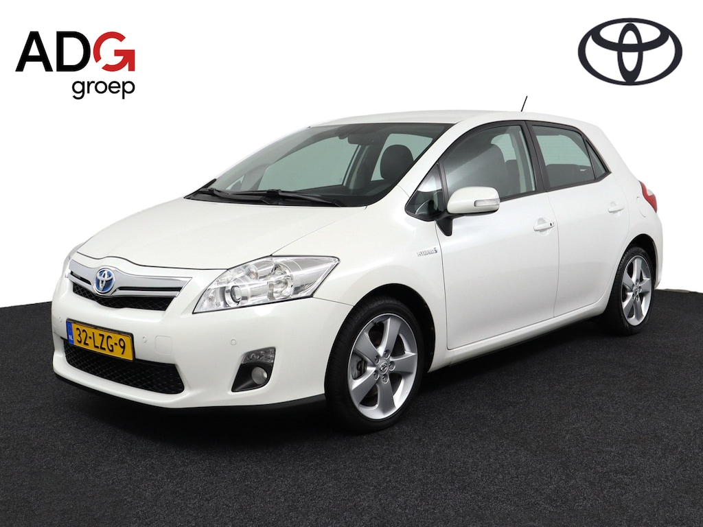 Toyota Auris 1.8 Full Hybrid Executive | Half leder | Navigatie | parkeer sensoren |