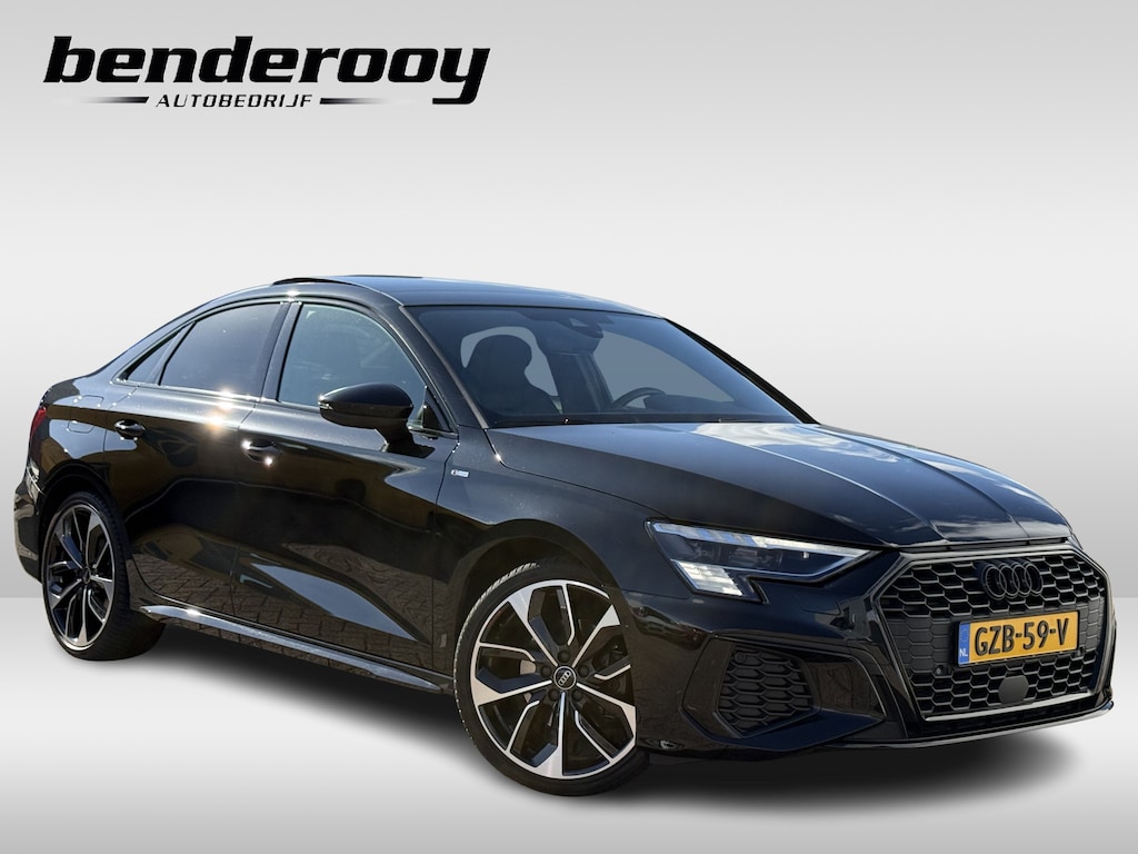 Audi A3 Limousine 35 TFSI 150pk S edition | Pano dak | Leder | B&O