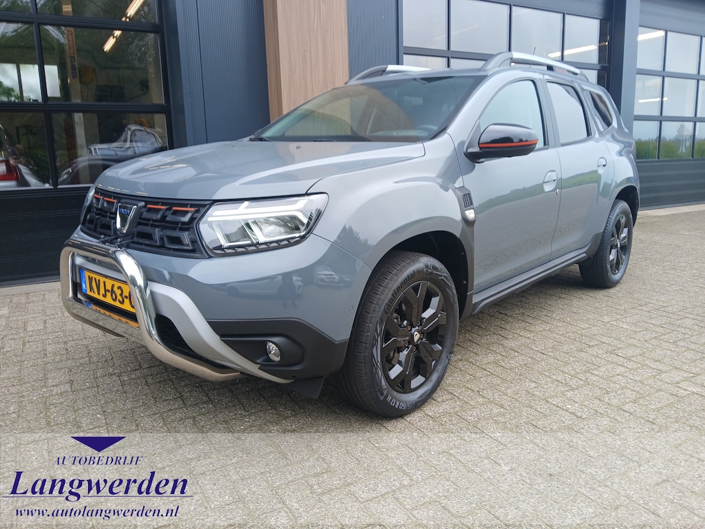 Dacia Duster 1.3 TCe 150pk automaat / trekhaak / camera / apple carplay / android auto