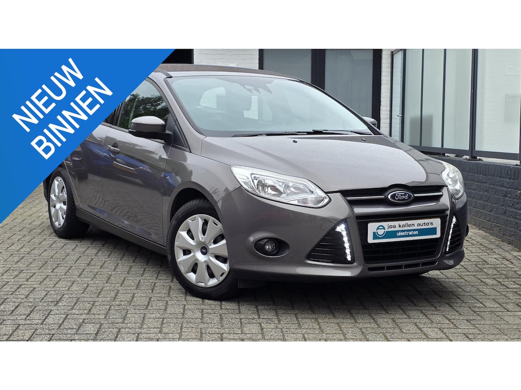 Ford Focus Wagon 1.0 EcoBoost Trend 100pk Airco, Blis, PDC, Led, Trekhaak, Nieuwe Riem, Nieuwe Koppeling, All Weather. Topstaat.