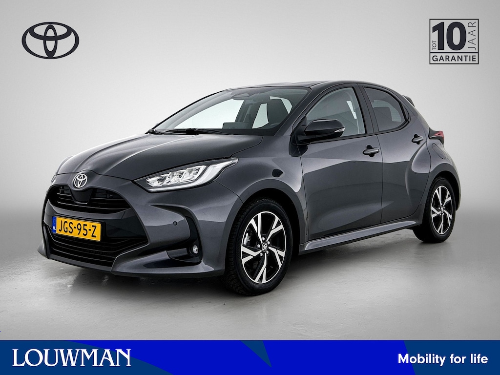 Toyota Yaris 1.5 Hybrid 115 Dynamic | Comfort Pack | All seasons | Apple CarPlay / Android Auto (Navigatie) |