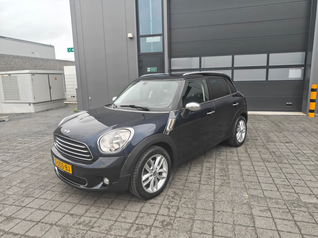MINI Countryman 1.6 Cooper Salt,Automaat,Navi,Parkeer sensoren,Panoramadak,Cruise control,Afneembare trekhaak
