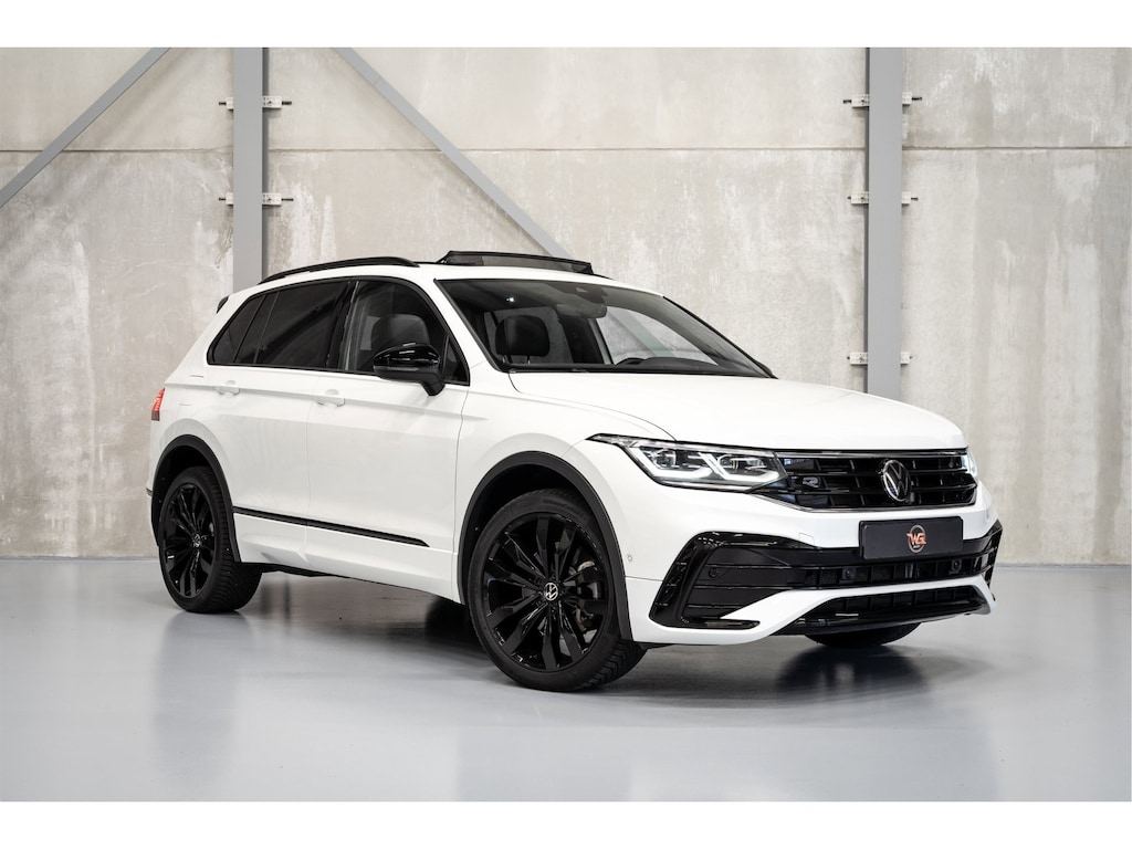 Volkswagen Tiguan 1.4 eHybrid R-Line Black Style | Oryx White | Trekhaak | DCC | IQ-Light | Head-Up | 20" Suzuka | Camera | ACC