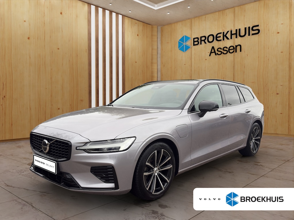 Volvo V60 2.0 T8 Plug-in hybrid AWD Plus Dark | Harman Kardon | Stoel + Stuur Verwarming | Panoramadak | Trekhaak | 360 Camera |
