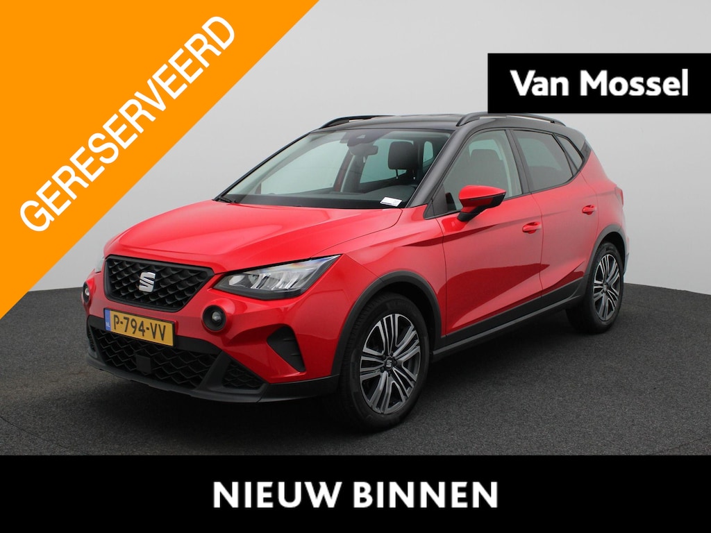 SEAT Arona 1.0 TSI Style Business Intense | Apple Carplay / Android Auto | Parkeersensoren | Stoelverwarming | Trekhaak |