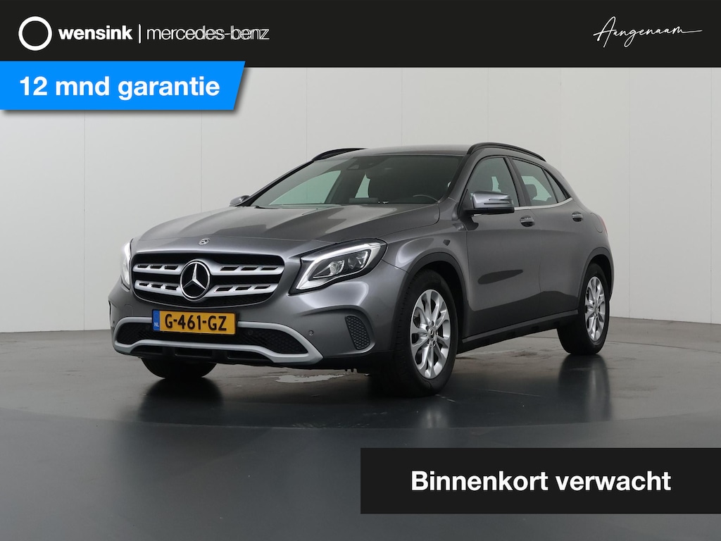 Mercedes-Benz GLA 180 Business Solution Limited | Achteruitrijcamera | Dakrails | Lichtmetalen velgen |