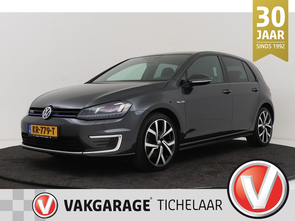 Volkswagen Golf 1.4 TSI GTE | Trekhaak | Adap. Cruise | Keyless | Recent Ond. | PDC | Stoelverwarming |