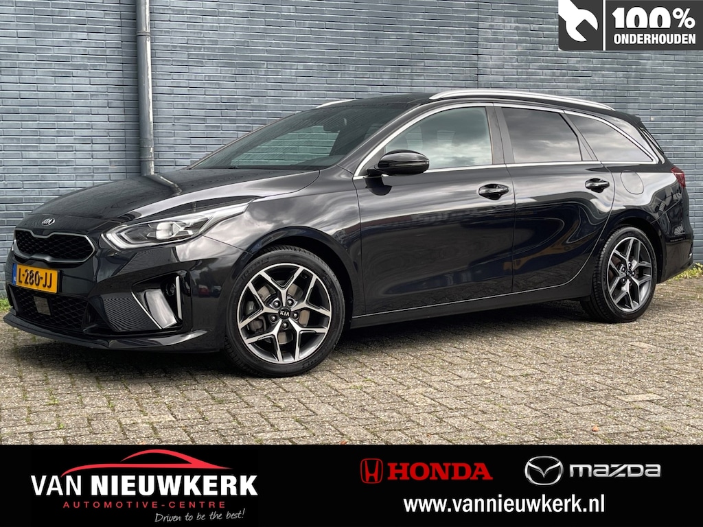 Kia Ceed Sw 1.5 T-GDi 160pk GT-Line | Glazen schuif-/kanteldak | Dealeronderhouden | Trekhaak 1400kg | Digitaal Dash | Stoel&Stuurverwarming | Navi & Carplay |