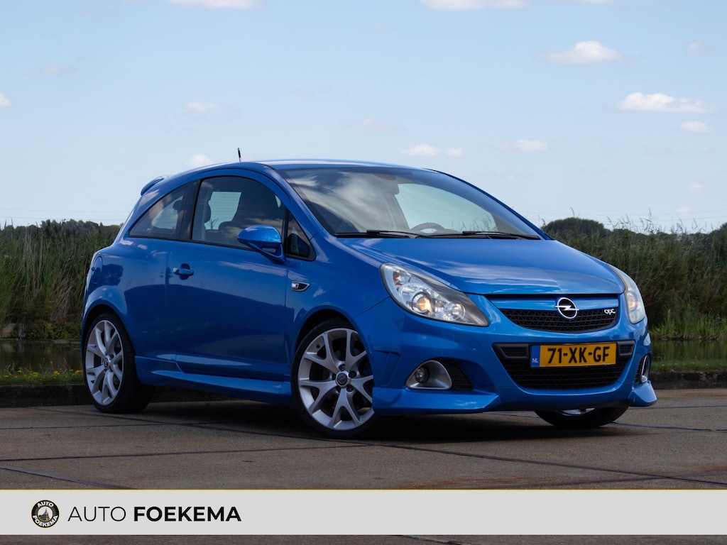 Opel Corsa 1.6-16V T OPC Recaro 18" 192 PK