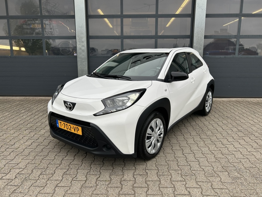 Toyota Aygo X 1.0 VVT-i MT 72pk Play
