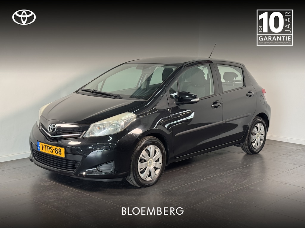 Toyota Yaris 1.3 VVT-i Aspiration | CarPlay | Airco | Parkeersensoren achter | PE GER. tm7/9