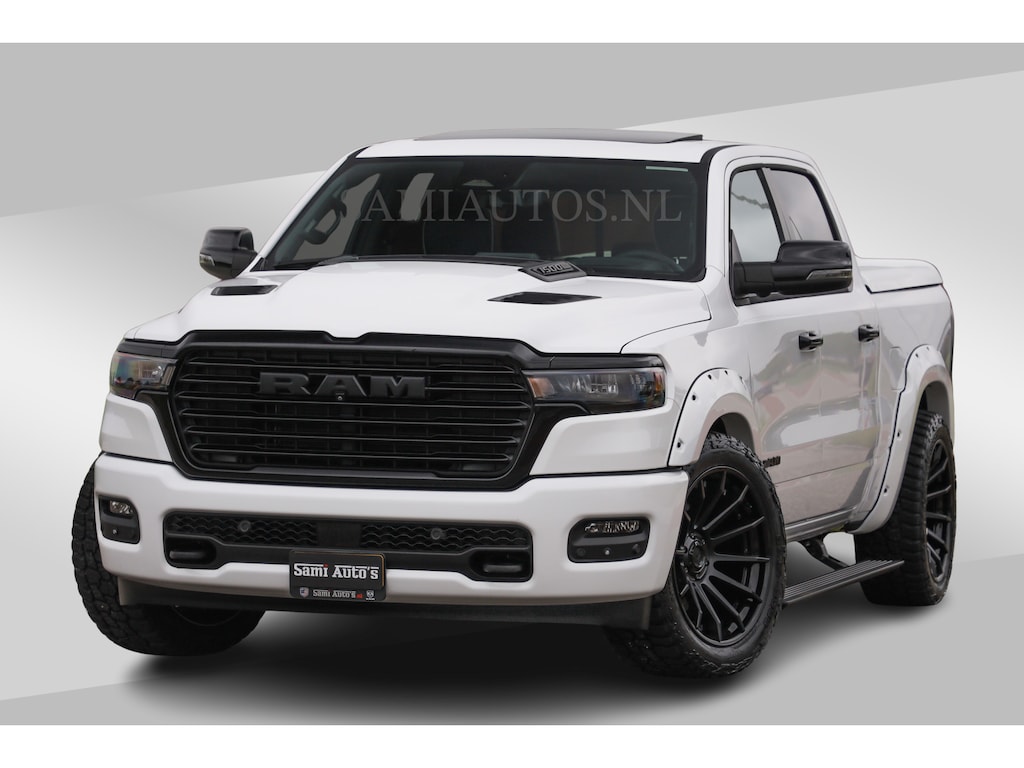 Dodge Ram HUD | 420PK | LUCHTVERING | PANO | PASSAGIERSSCHERM | BOM EN BOM VOL | Comfortabele Dubbele Cabine met Royale 5 Zitplaatsen | DODGE RAM PREMIUM LARAMIE EDITION | Voorraad Nr 2230 - 8765 | De specialist in Amerikaanse pick‑ups in Nederland en Europa.