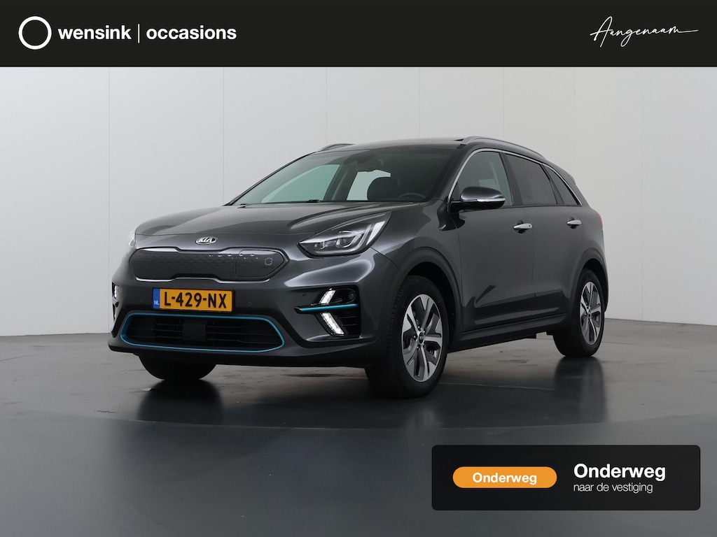 Kia Niro EV e-Niro ExecutiveLine 64 kWh | SOH 97,1% | Panoramadak | Elek. Stoelen met Geheugen | Stoelverwarming voor/achter | Navigatie | Parkeercamera | DAB | Stuurverwarming | Cruise Control Adaptief | Apple Carplay/Android Auto |