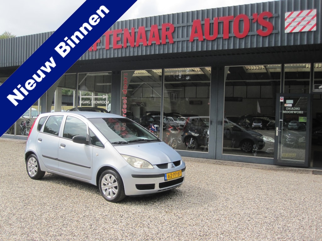 Mitsubishi Colt 1.3 Invite zeer mooi met trekhaak apk nieuw 23-09-2027