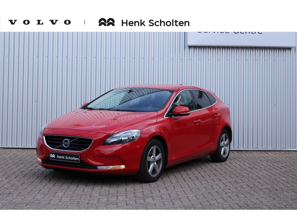 Volvo V40 T3 Momentum Achteruitrijcamera | Cruise control | Regensensor | Bluetooth telefoonverbinding | Keyless start