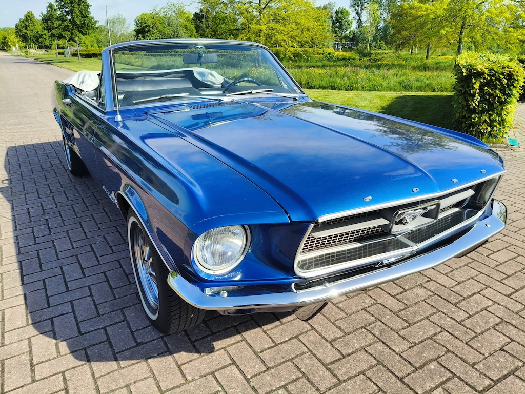 Ford Mustang CONVERTIBLE C CODE
