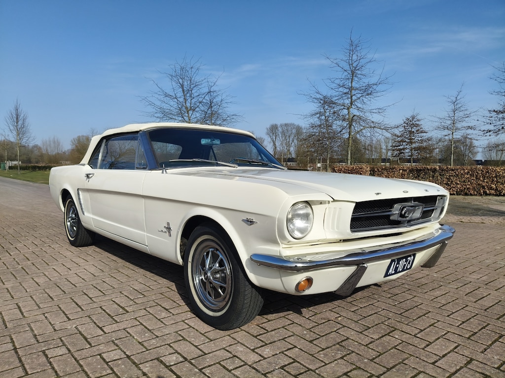Ford Mustang CONVERTIBLE F CODE 1964.5 First Year Production!