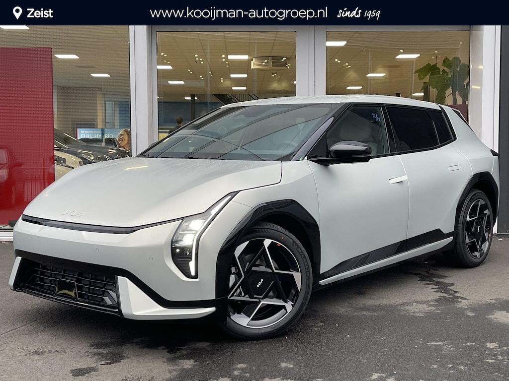 Kia EV4 GT-Line Business Edition 81.4 kWh Direct uit voorraad Leverbaar in de kleur MATTE Ivory Silver nu Rijklaar €. 42.995,=