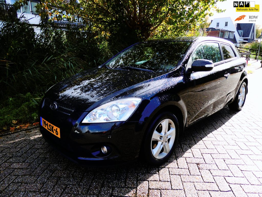 Kia ProCeed Pro_cee'd 1.4 CVVT X-ecutive 90pk Clima Cruise Leder Navi