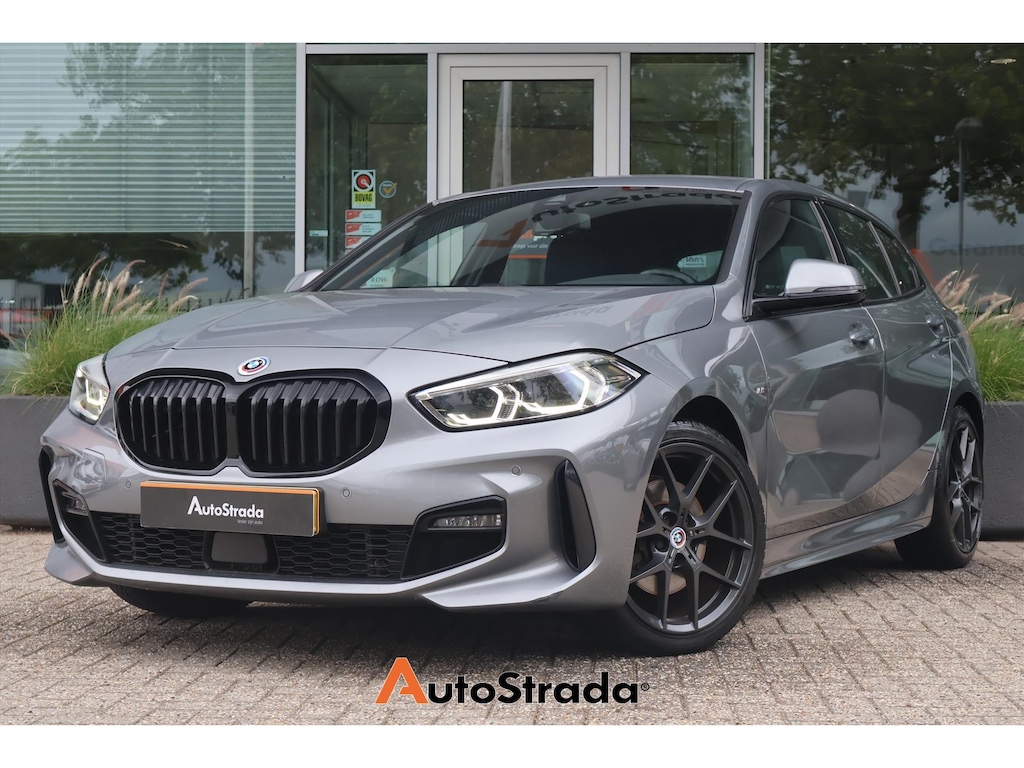 BMW 1-Serie (f40) 118i M-Sport | LED | Sfeer | Navigatie | Cruise | Climate | Carplay |