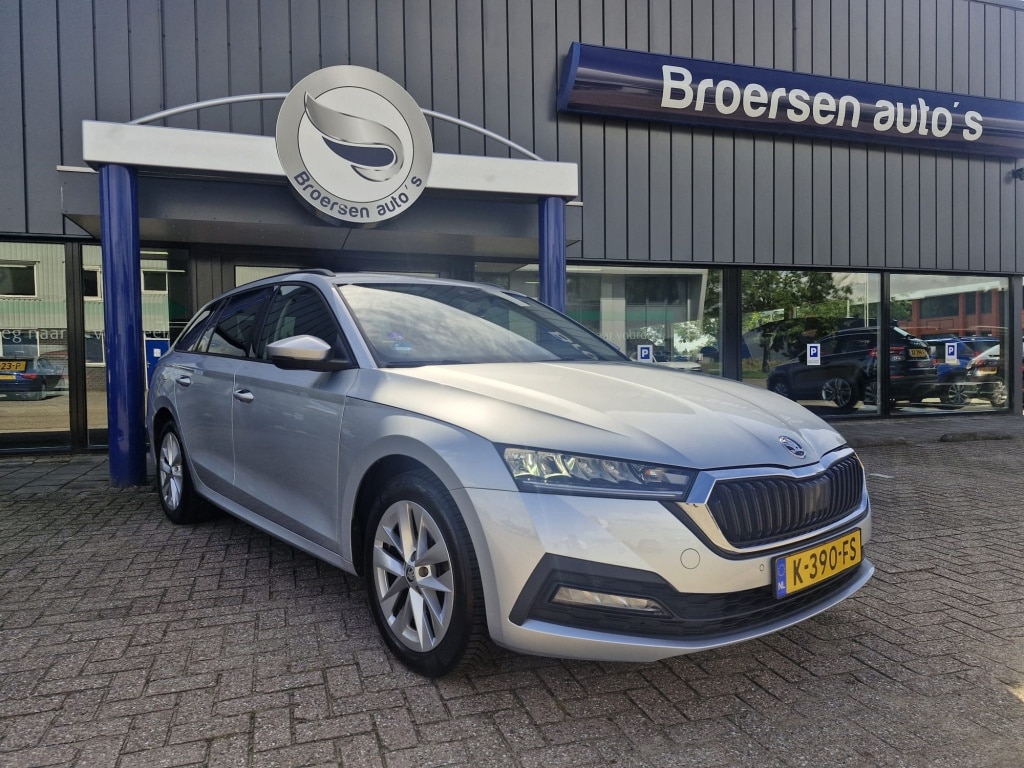 Skoda Octavia Combi 1.0 TSI Business Edition | Automaat | Navigatie | Stoelverwarming |