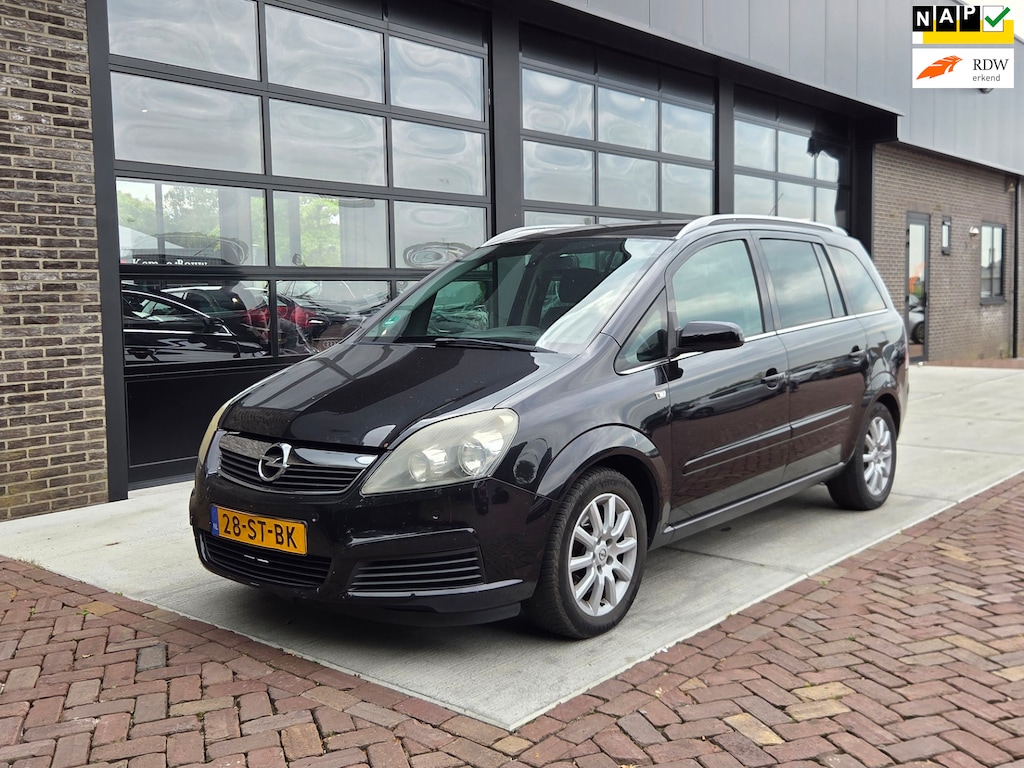 Opel Zafira 2.2 Cosmo | FUEL PUMP BROKEN