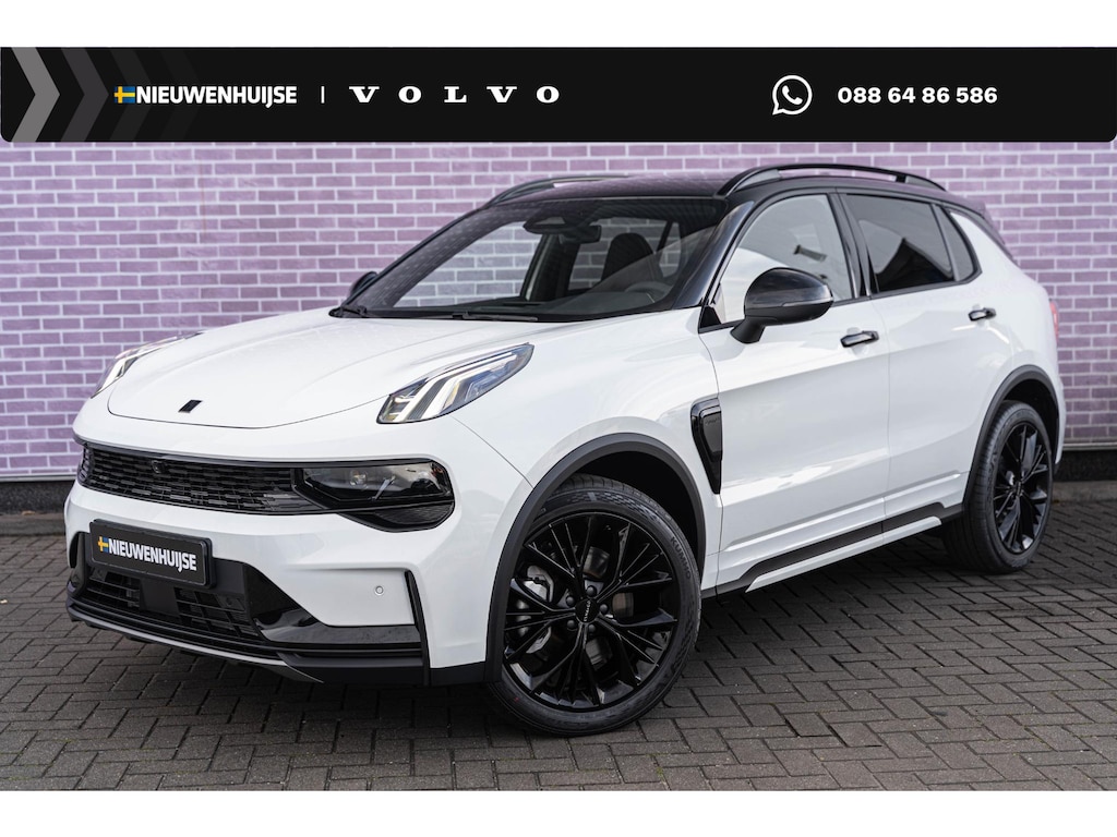 Lynk & Co 01 1.5 Plug-in Hybrid More | PHEV | Trekhaak | Two-Tone | Panoramadak | Infinity by Harman Audio | 360 Graden Camera | Parkeersensoren | Lichtmetalen Velgen 20 inch | Keyless Entry | Elektrische Achterklep | LED Koplampen Adaptief | Privacy Glas | Stoelverwarming | Cruise Control Adaptief | Dodehoekdetectie Navigatie | Apple Carplay | Android Auto