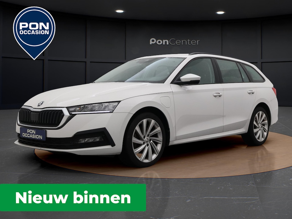 Skoda Octavia Combi 1.4 TSI iV PHEV Business Edition | Cruise control | Parkeerhulp | 18" |