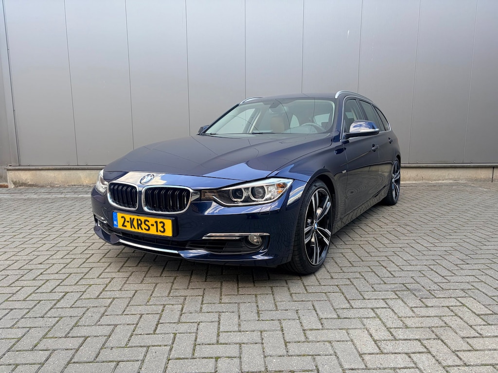 BMW 3-Serie Touring 320i High Executive Luxury Line