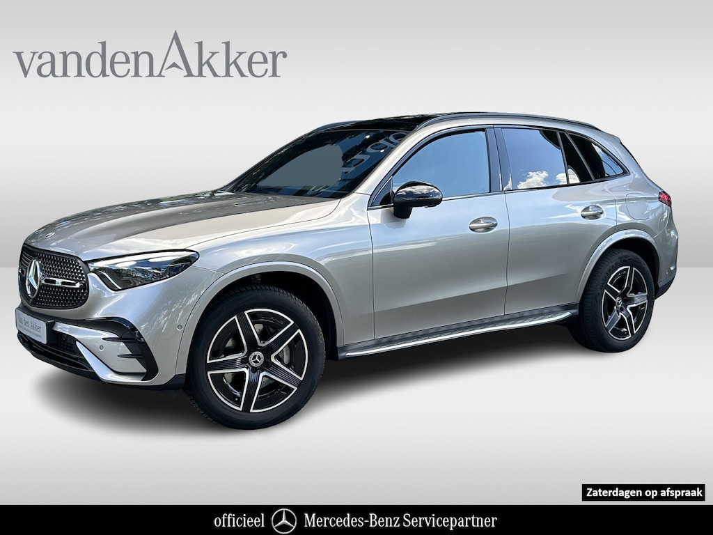 Mercedes-Benz GLC 300e AMG // Panoramadak // Trekhaak // Achterbank Verwarming // 360 Camera // Memory // Carplay // Night Pakket