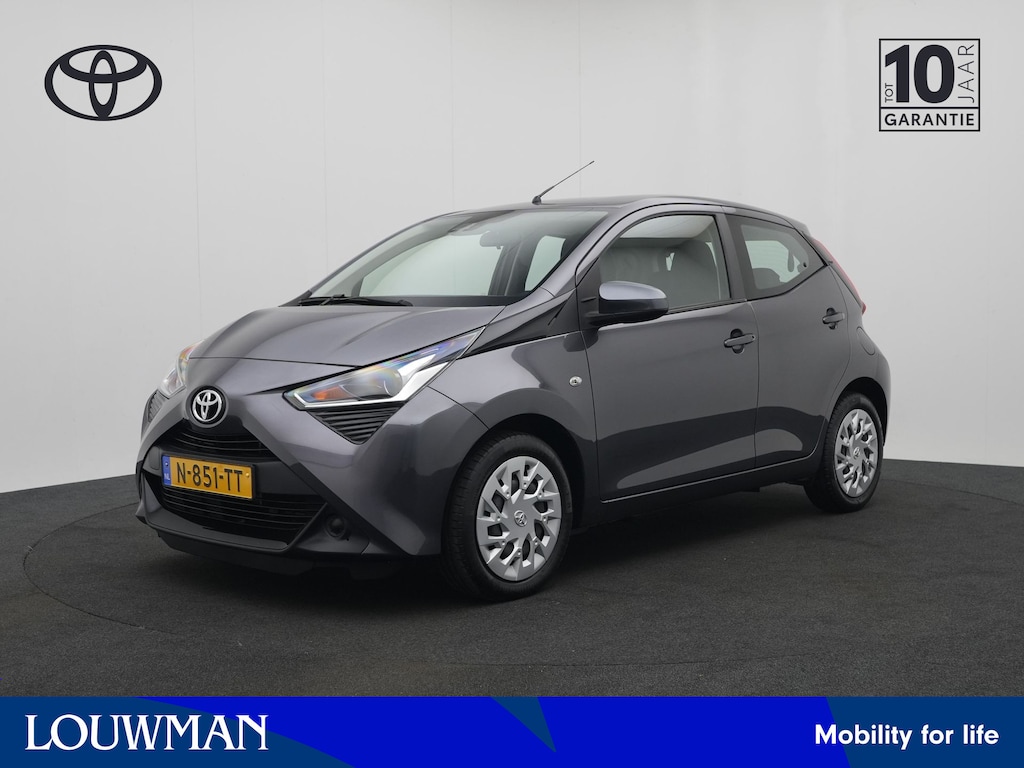 Toyota Aygo 1.0 VVT-i x-play | NL Auto | Dealer Onderhouden | Achteruitrijcamera |