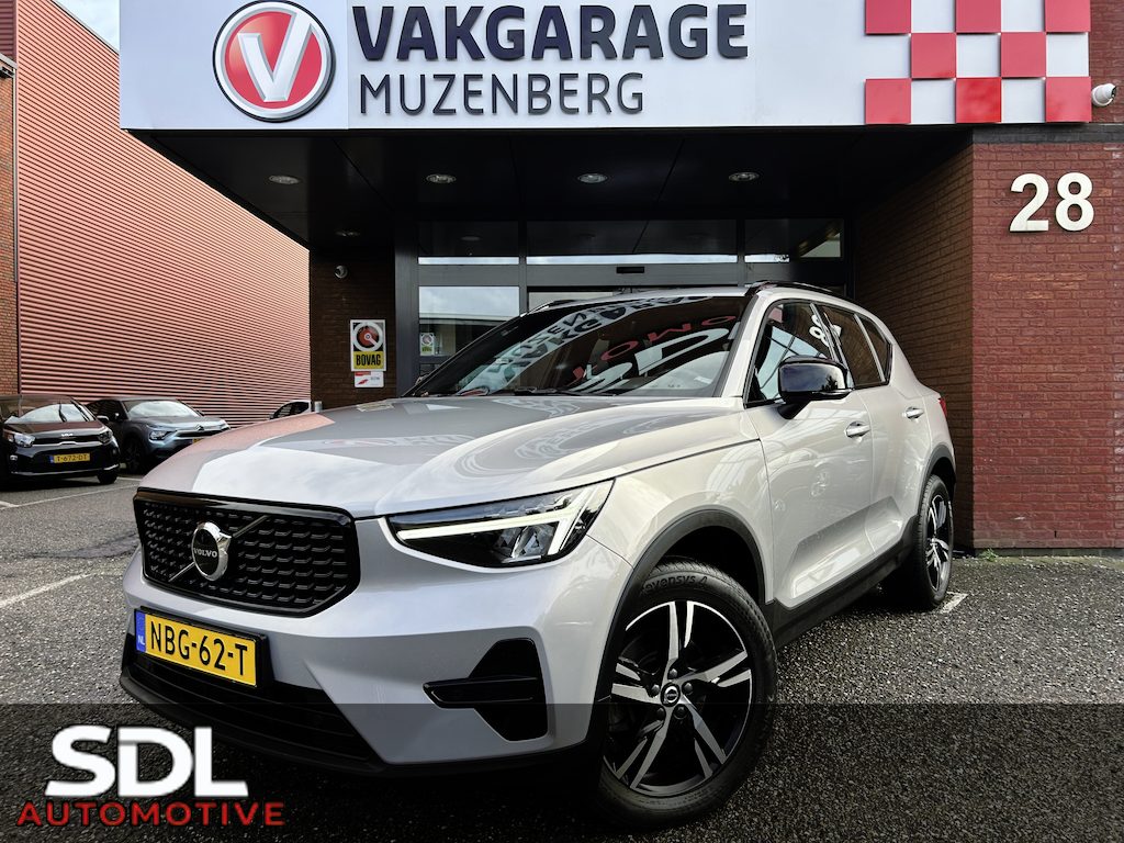 Volvo XC40 2.0 B3 PLUS DARK FACELIFT!!!! // HARMAN - KARDON AUDIO // NAVI // CAMERA // MEMORY SEATS // ELEK. ACHTERKLEP //