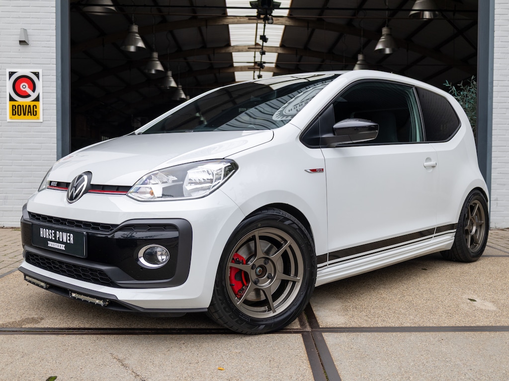 Volkswagen Up! 1.0 TSI GTI *Beats | Cruise | Clima | Stoelverwarming | Camera | Sensoren | 15" | LED*